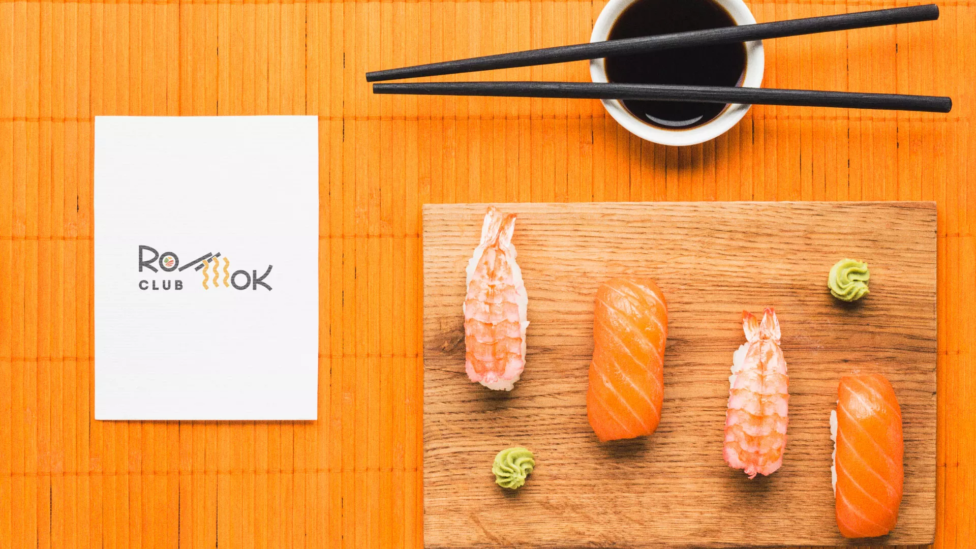 Создание логотипа суши-бара «Roll Wok Club» в Шелехове