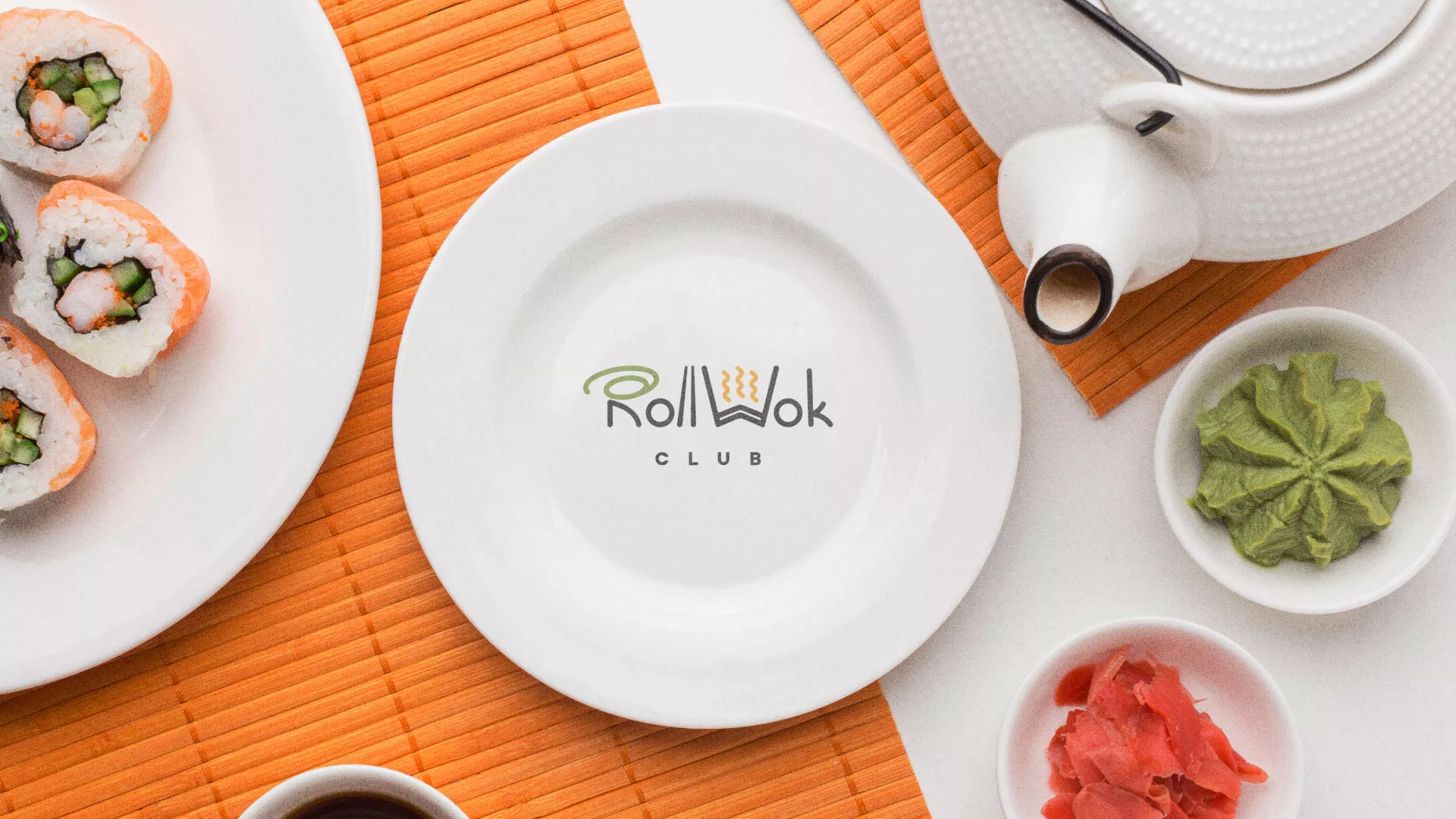 Разработка логотипа и фирменного стиля в Шелехове для суши-бара «Roll Wok Club» Разработка логотипа и фирменного стиля в Шелехове для суши-бара «Roll Wok Club»
